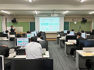 �l���s�����H�ƍ����w�Z�@�o�O����